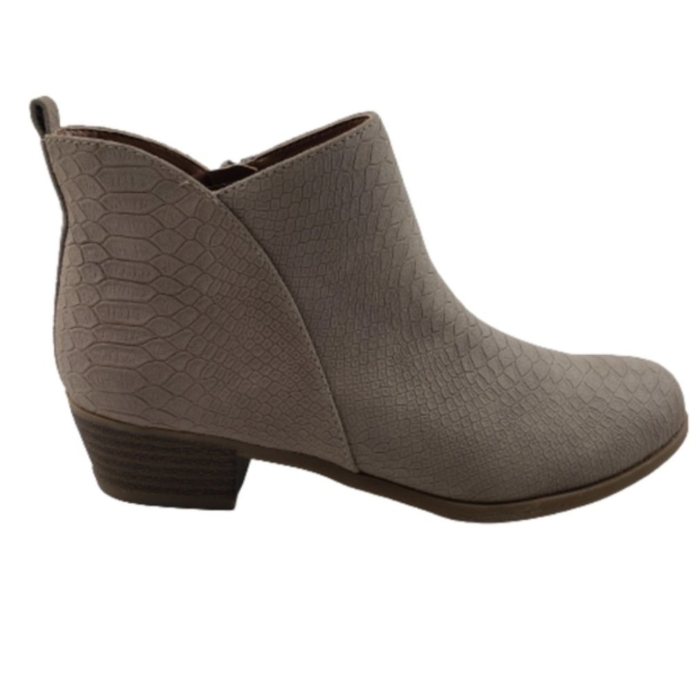 INDIGO RD Women's Candian Ankle Booties Gray